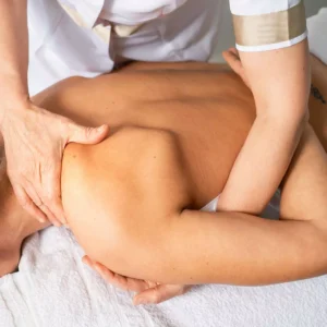 Massage Deep Tissue à Rueil-Malmaison pour soulager les contractures musculaires