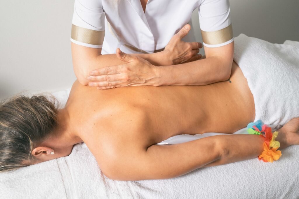 Formation Deep Tissue à Rueil-Malmaison près de Paris avec Léon École du Bien-Être.