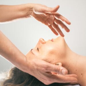 Lifting japonais Kobido – Massage facial traditionnel au Centre Léon