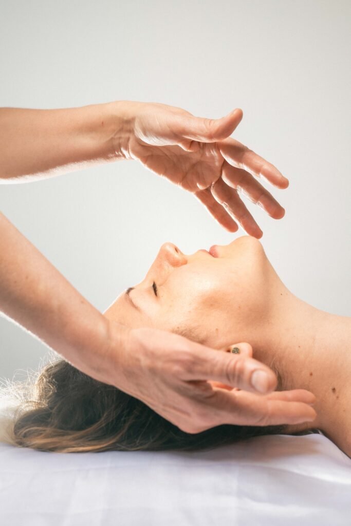 Lifting japonais Kobido – Massage facial traditionnel au Centre Léon