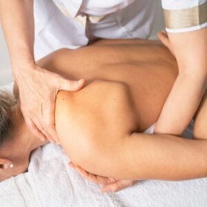 Massage suédois musculaire favorisant la détente, la récupération et la mobilité du corps